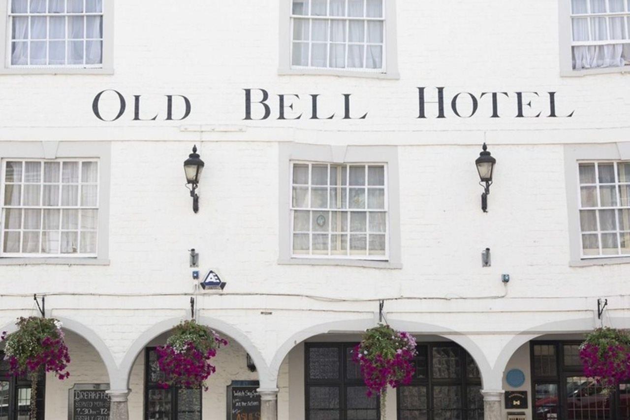The Old Bell - Warminster Hotel Ngoại thất bức ảnh