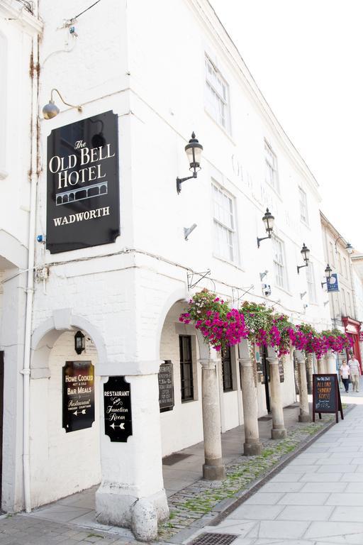 The Old Bell - Warminster Hotel Ngoại thất bức ảnh